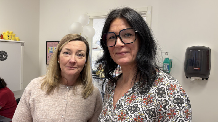 Fr&aring;n v&auml;nster: Ida Enqvist, enhetschef f&ouml;r barnsjukv&aring;rden och Anneli Granberg, utvecklingschef f&ouml;r N&auml;ra v&aring;rd.