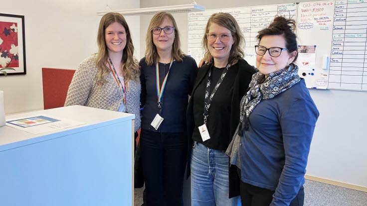 Tre av medarbetarna: Sanna Lundgren, Kerstin Berg Nilsson och Carolina tillsammans med chefen Suzanne Stigsdotter.